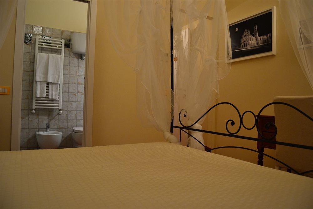 B&B Quattro Cantoni Siena Eksteriør bilde